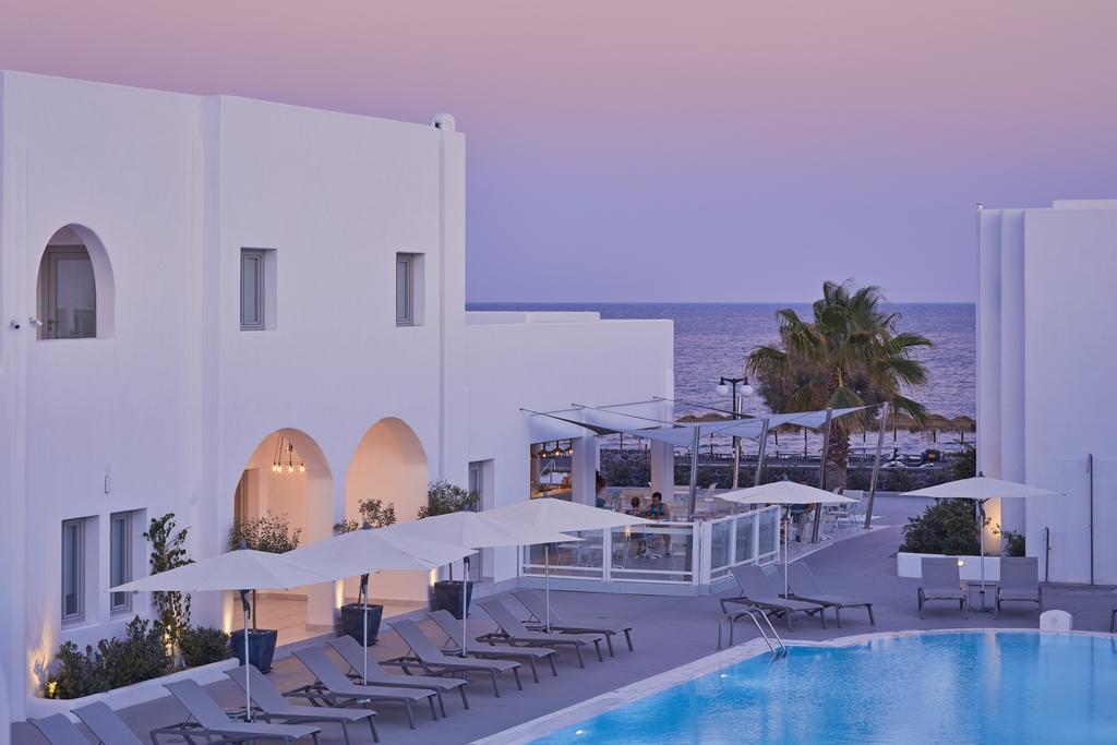 Отель Aqua Blue 5*